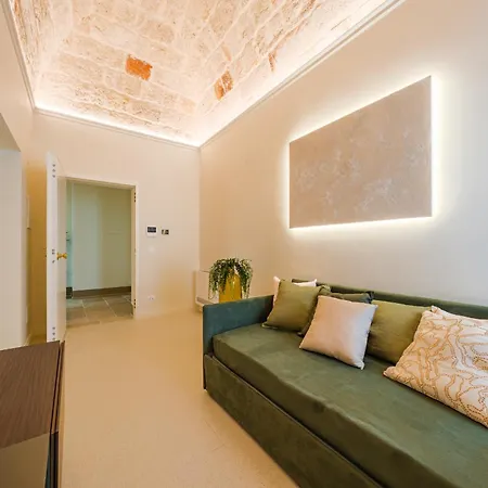 Apartment Helloapulia Charming Palazzo Clemente - Self-catering With Aircondition