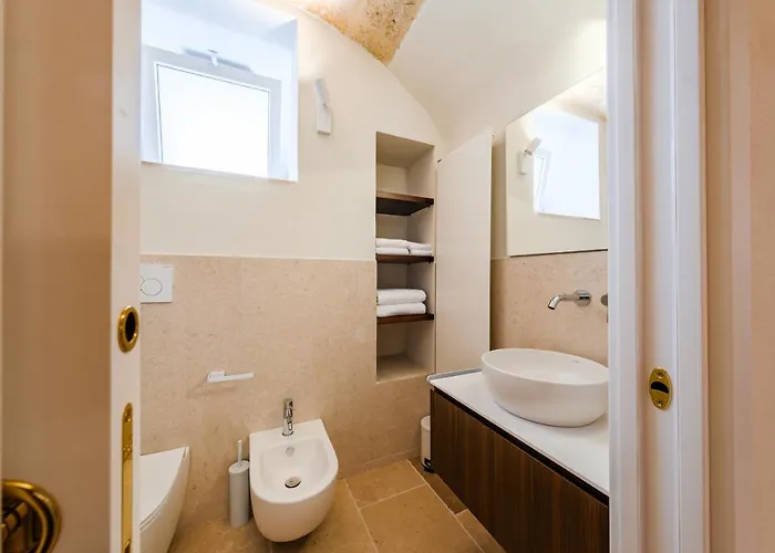 Apartment Helloapulia Charming Palazzo Clemente - Self-catering With Aircondition