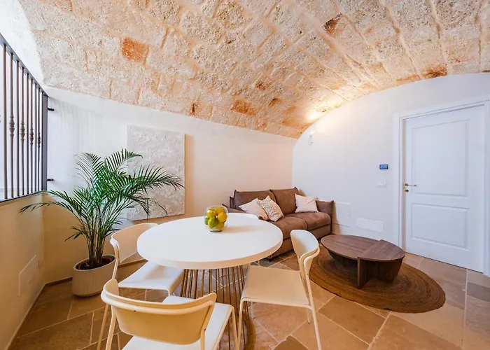 Helloapulia Charming Palazzo Clemente - Self-catering With Aircondition *