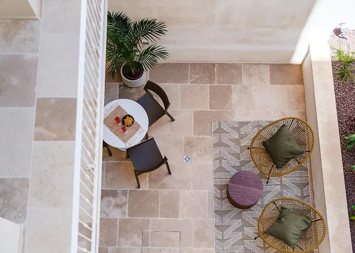 Helloapulia Charming Palazzo Clemente - Self-catering With Aircondition Monopoli