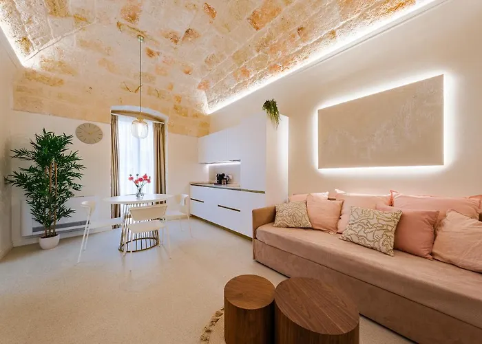 Helloapulia Charming Palazzo Clemente - Self-catering With Aircondition Apartment