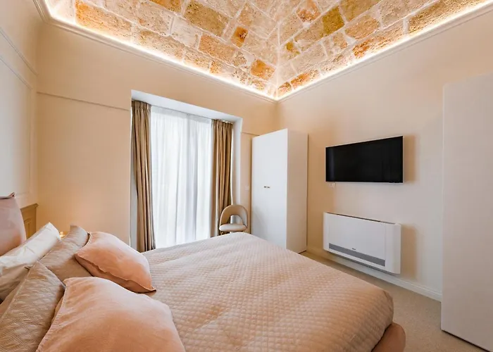 Helloapulia Charming Palazzo Clemente - Self-catering With Aircondition * Monopoli