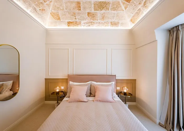 Helloapulia Charming Palazzo Clemente - Self-catering With Aircondition Apartment *