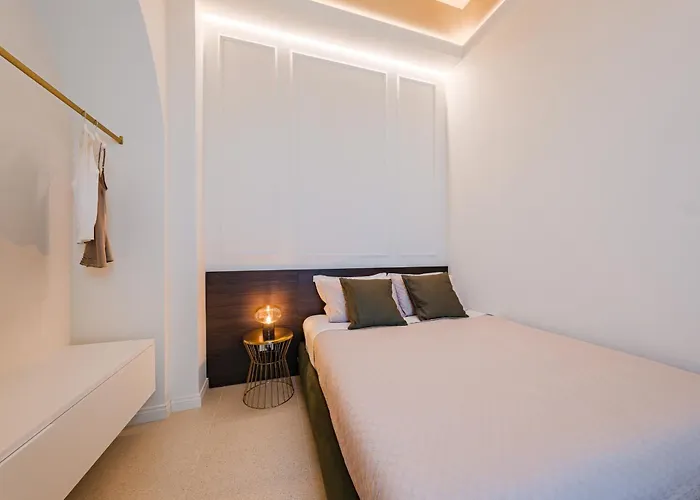 Helloapulia Charming Palazzo Clemente - Self-catering With Aircondition