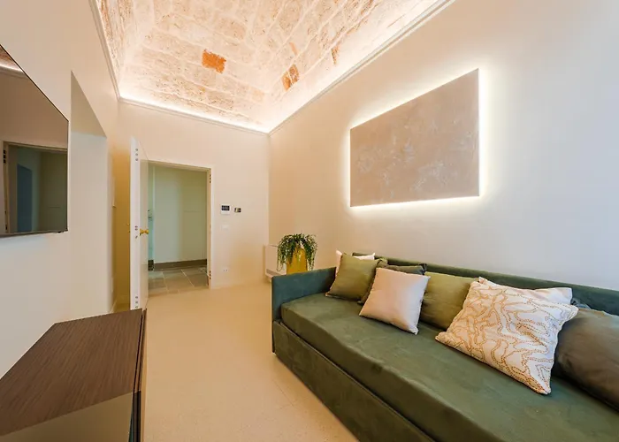 Apartment Helloapulia Charming Palazzo Clemente - Self-catering With Aircondition