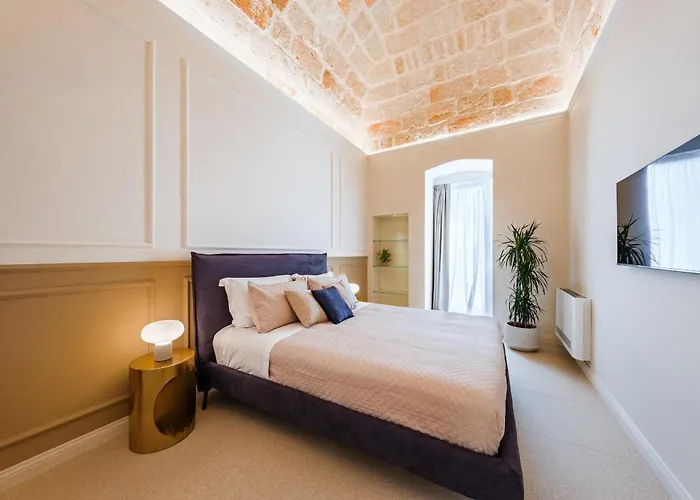 Apartment Helloapulia Charming Palazzo Clemente - Self-catering With Aircondition Monopoli