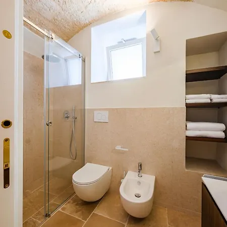 Apartment Helloapulia Charming Palazzo Clemente - Self-catering With Aircondition