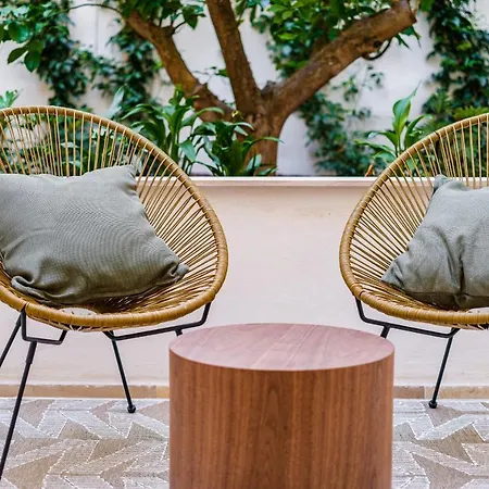 Helloapulia Charming Palazzo Clemente - Self-catering With Aircondition *