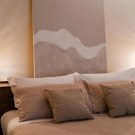 Helloapulia Charming Palazzo Clemente - Self-catering With Aircondition דירה