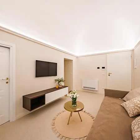 דירה Helloapulia Charming Palazzo Clemente - Self-catering With Aircondition מונופולי