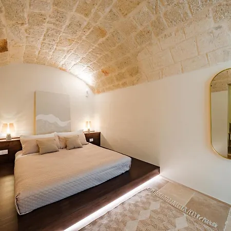 Apartament Helloapulia Charming Palazzo Clemente - Self-catering With Aircondition