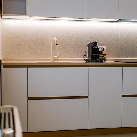 Helloapulia Charming Palazzo Clemente - Self-catering With Aircondition * מונופולי