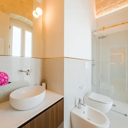 Helloapulia Charming Palazzo Clemente - Self-catering With Aircondition * מונופולי