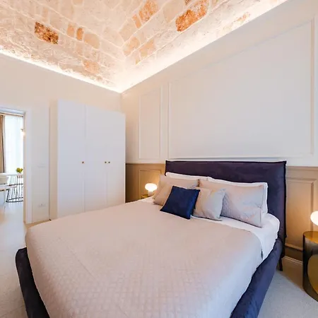 Helloapulia Charming Palazzo Clemente - Self-catering With Aircondition