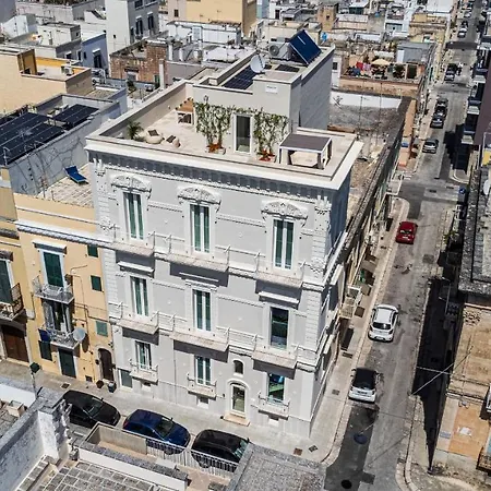 Helloapulia Charming Palazzo Clemente - Self-catering With Aircondition דירה מונופולי