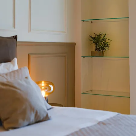 Apartment Helloapulia Charming Palazzo Clemente - Self-catering With Aircondition *