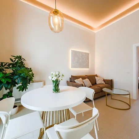 Apartment Helloapulia Charming Palazzo Clemente - Self-catering With Aircondition *