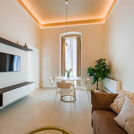 Apartment Helloapulia Charming Palazzo Clemente - Self-catering With Aircondition