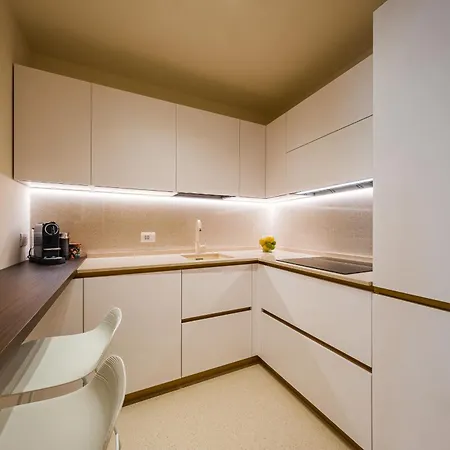 Helloapulia Charming Palazzo Clemente - Self-catering With Aircondition Monopoli