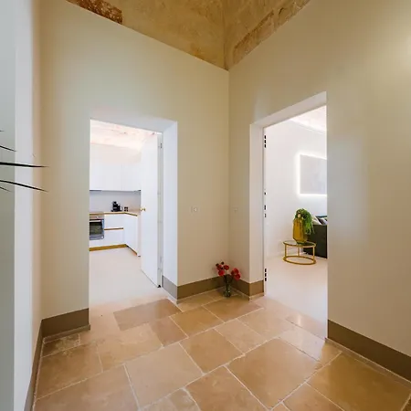 Apartman Helloapulia Charming Palazzo Clemente - Self-catering With Aircondition